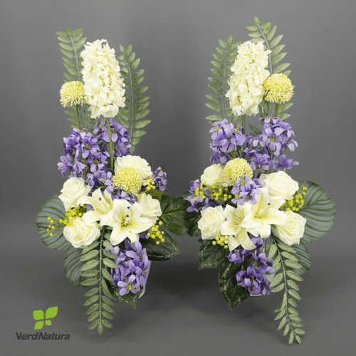 Vase artificiel de lilas